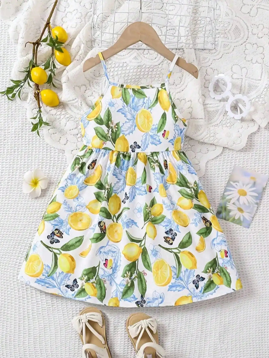 Lemon floral camisole dress, breathable and lightweight, suitable for outdoor activities and daily casual children's clothing