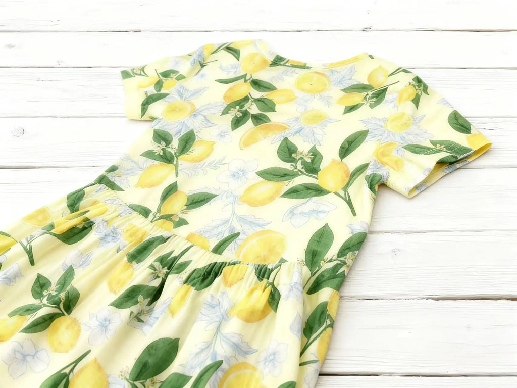 Summer Girls' Lemon Print Set: Loungewear & Casual OutfitWith its soft, fresh and stylish look plus cozy wearing experience, it’