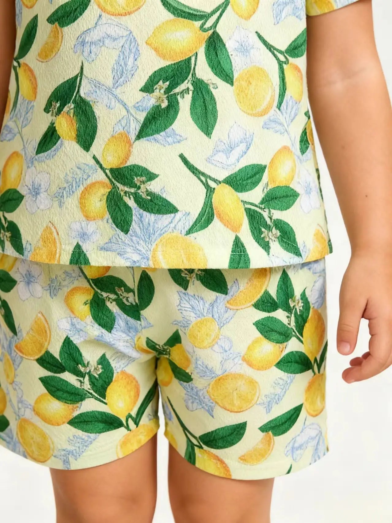 Summer Girls' Lemon Print Set: Loungewear & Casual OutfitWith its soft, fresh and stylish look plus cozy wearing experience, it’